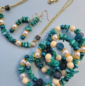 Necklace set